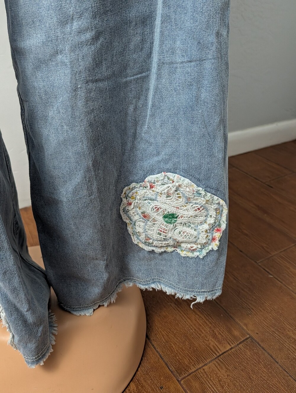POL Drawstring Lace Floral Patchwork Wide Leg Flare Jeans Size M - Picture 8 of 10